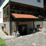 Prodavnica manastira Drača